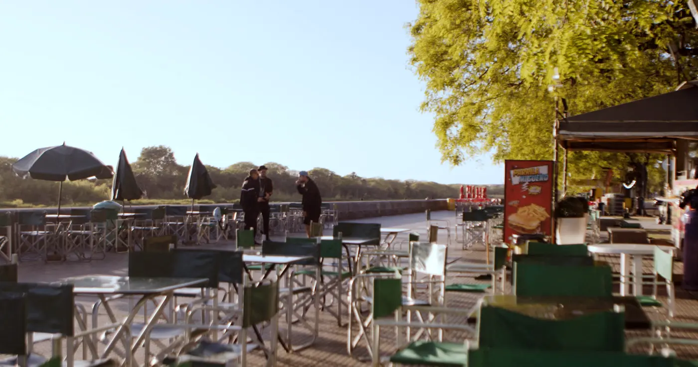 Locación de rodaje sobre la costanera de Buenos Aires